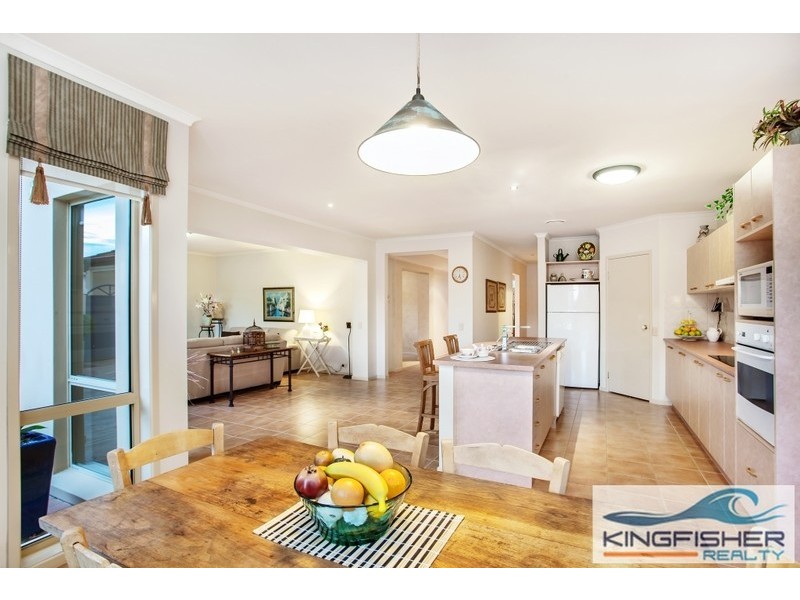 1 Seychelles Court, Burleigh Waters QLD 4220