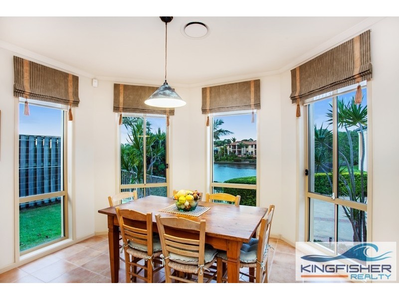 1 Seychelles Court, Burleigh Waters QLD 4220