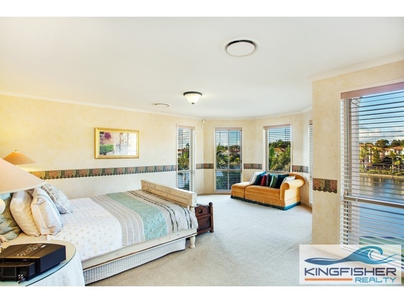 1 Seychelles Court, Burleigh Waters QLD 4220