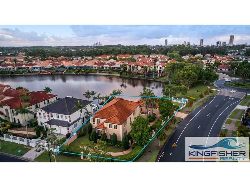 1 Seychelles Court, Burleigh Waters QLD 4220