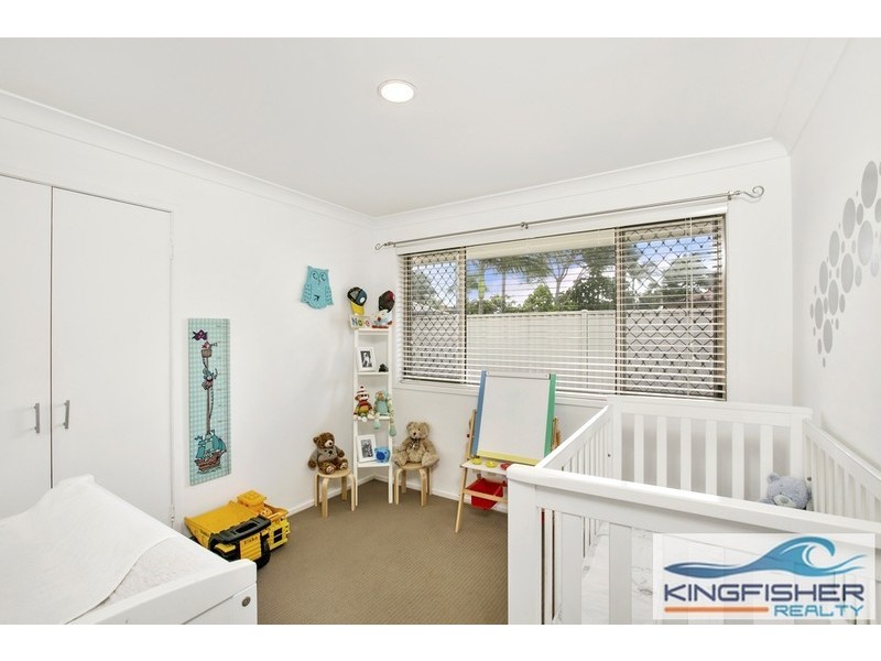 8 Cuckoo Crescent, Burleigh Waters QLD 4220