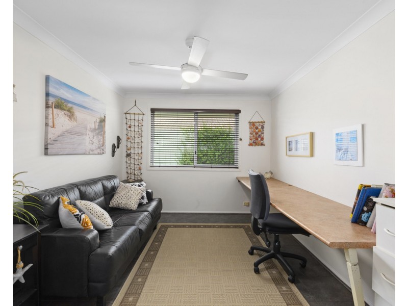 163 Harrier Drive, Burleigh Waters QLD 4220