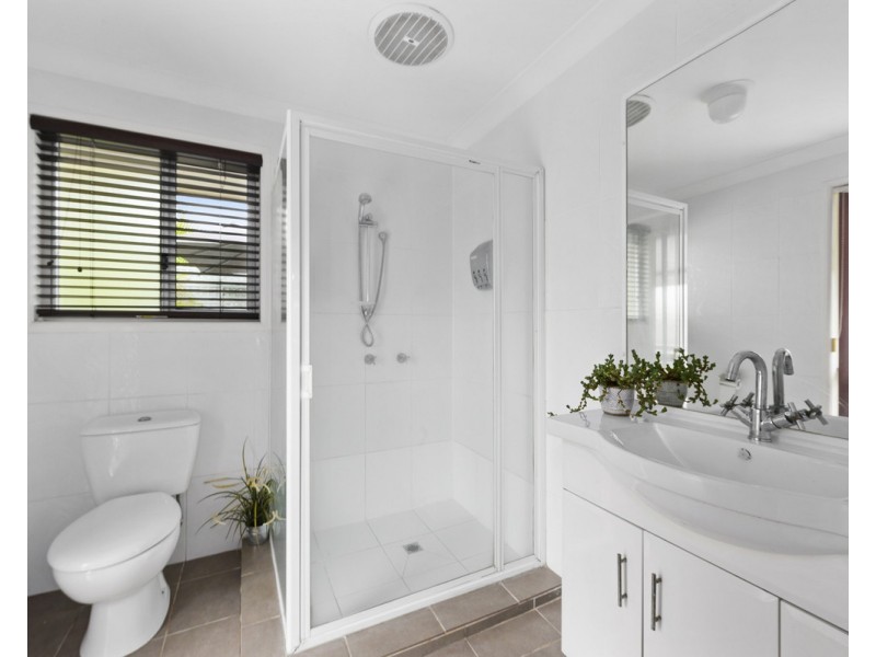 163 Harrier Drive, Burleigh Waters QLD 4220