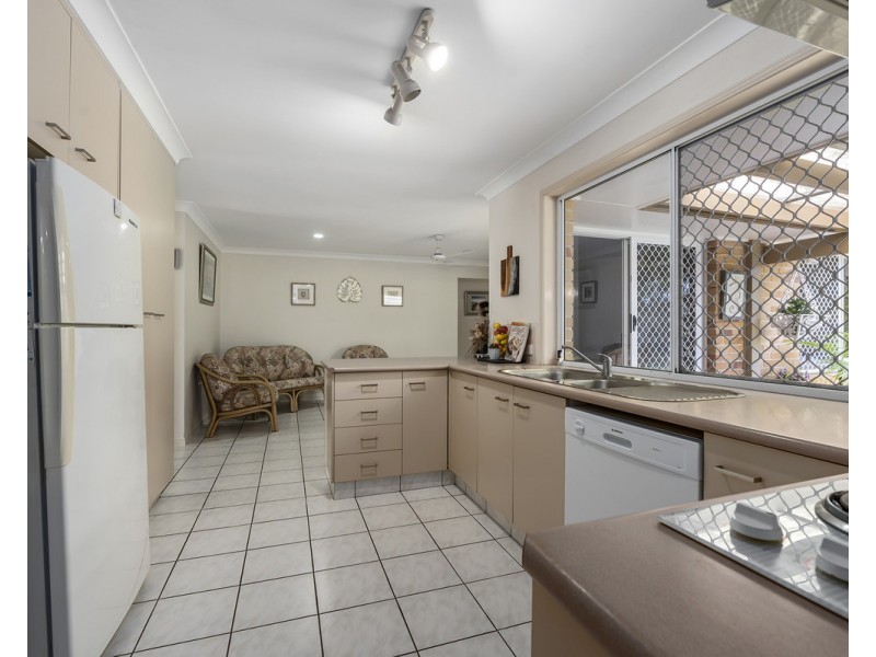 5 Goldfinch Avenue, Burleigh Waters QLD 4220