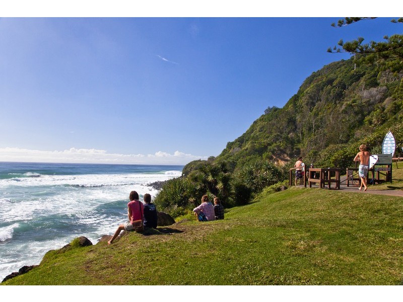 89 Tabilban Street, Burleigh Heads QLD 4220