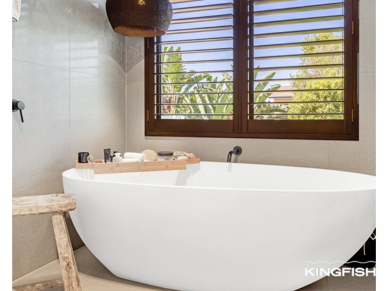 114 Dunlin Drive, Burleigh Waters QLD 4220