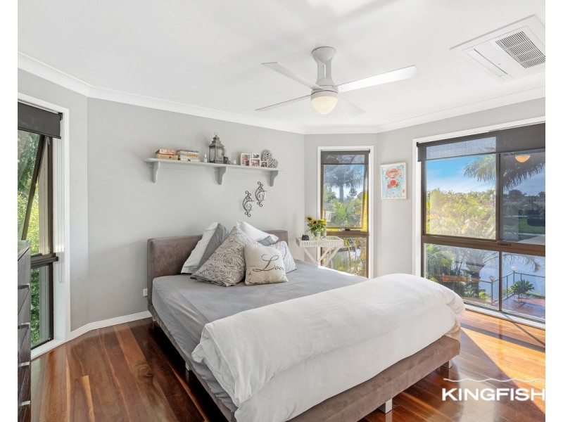 114 Dunlin Drive, Burleigh Waters QLD 4220