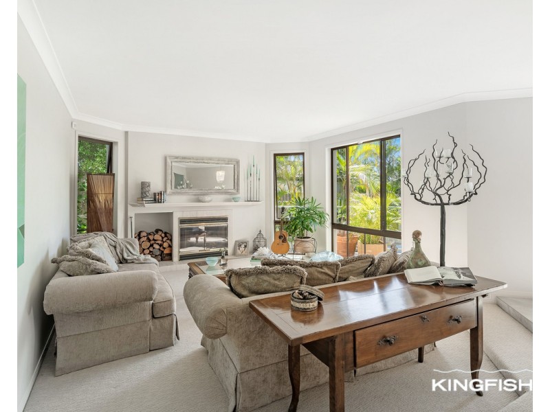 114 Dunlin Drive, Burleigh Waters QLD 4220