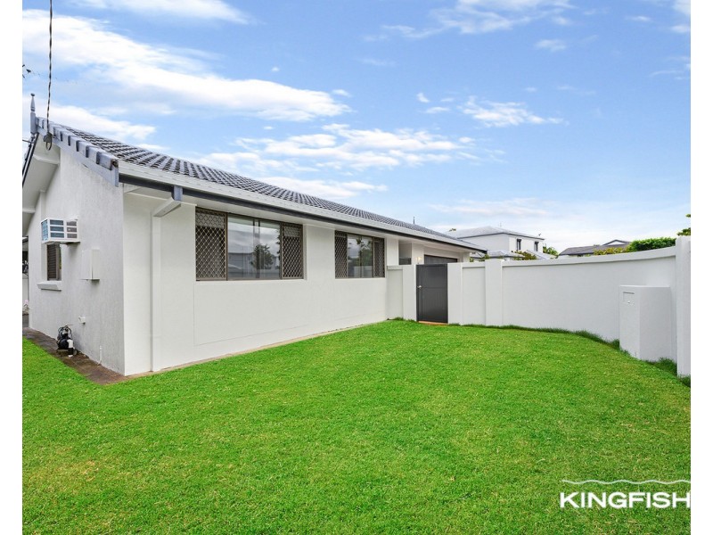 60 Burleigh Street, Burleigh Waters QLD 4220