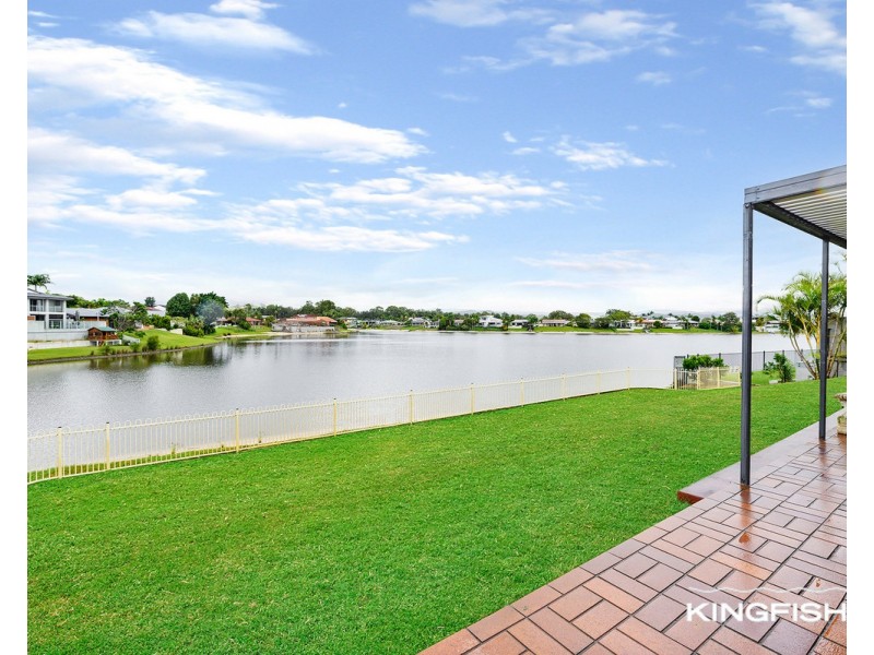 60 Burleigh Street, Burleigh Waters QLD 4220