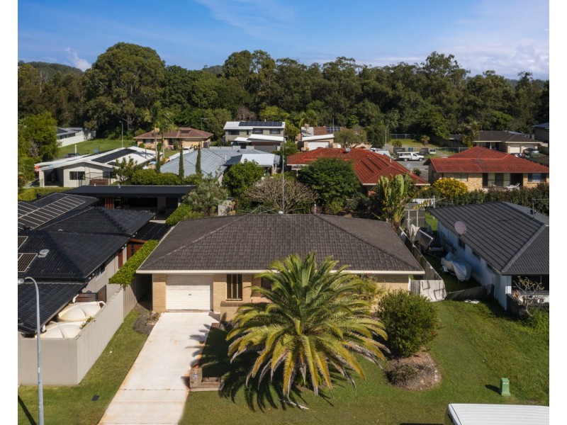 12 Dabchick Drive, Burleigh Waters QLD 4220
