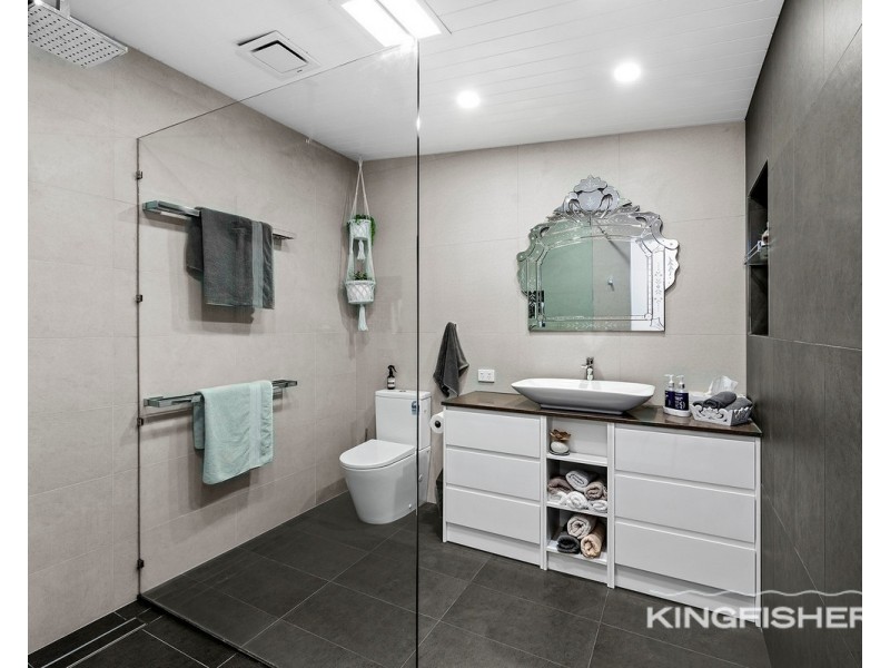 22 Djerral Avenue, Burleigh Heads QLD 4220