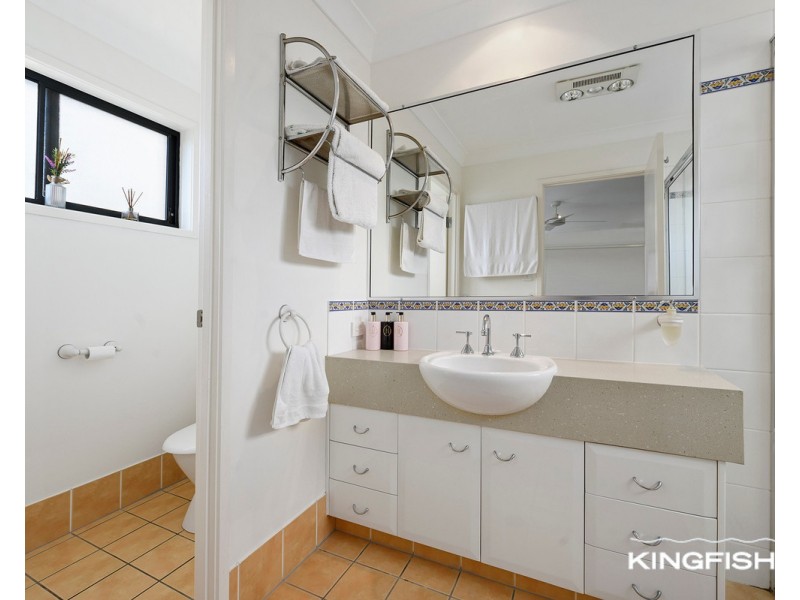 2/31 Mountain View Avenue, Miami QLD 4220