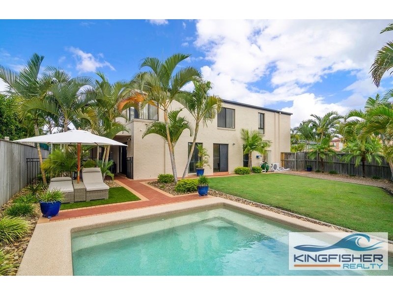 2 Tobago Court, Burleigh Waters QLD 4220