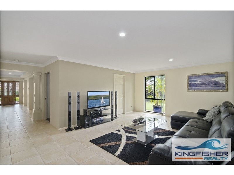 2 Tobago Court, Burleigh Waters QLD 4220