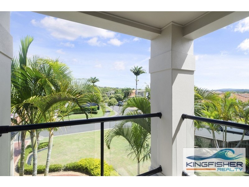 2 Tobago Court, Burleigh Waters QLD 4220