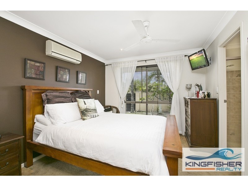 156 Christine Avenue, Burleigh Waters QLD 4220