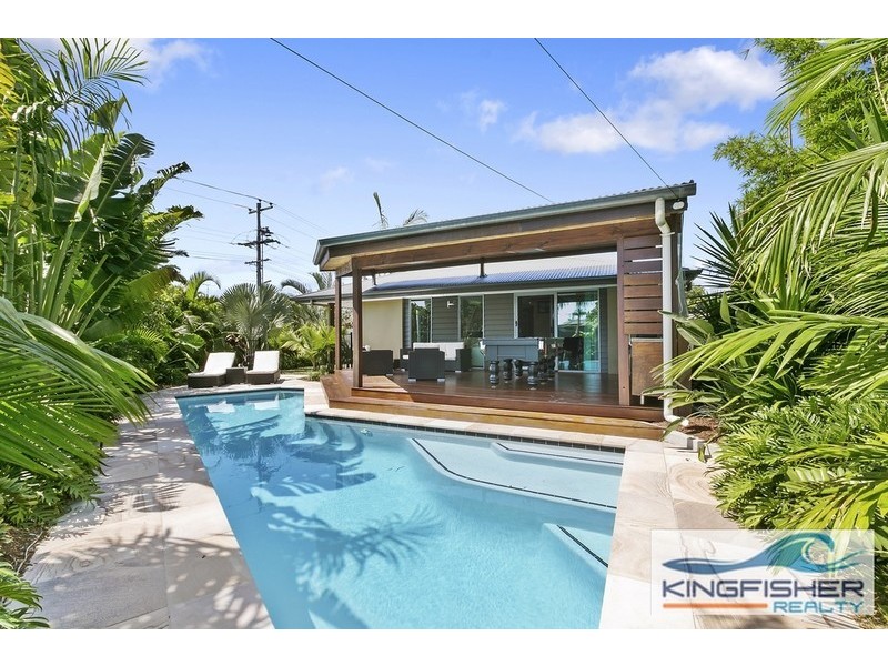 10 Egret Avenue, Burleigh Waters QLD 4220