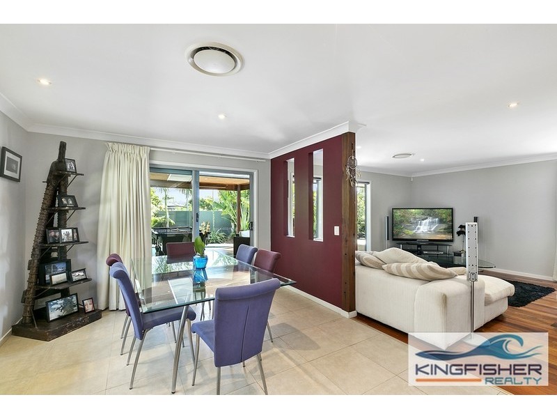 10 Egret Avenue, Burleigh Waters QLD 4220