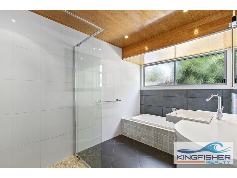 10 Egret Avenue, Burleigh Waters QLD 4220