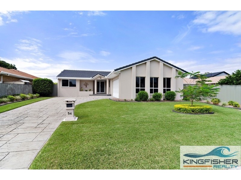 54 Auk Avenue, Burleigh Waters QLD 4220