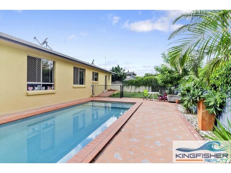 16 Egret Avenue, Burleigh Waters QLD 4220