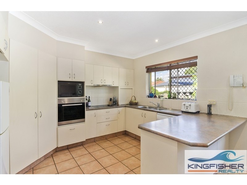 16 Egret Avenue, Burleigh Waters QLD 4220