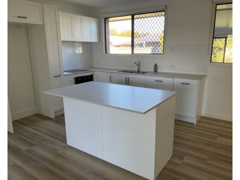 12 Dotterel Drive, Burleigh Waters QLD 4220