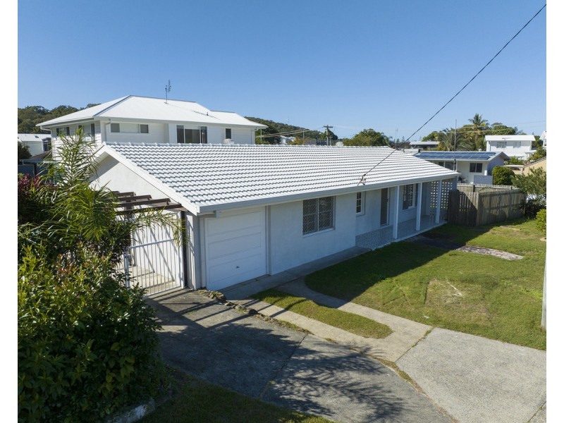 43 Elanora Drive, Burleigh Heads QLD 4220