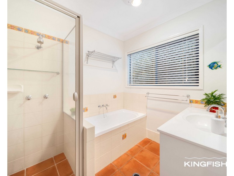 52 Tropicana Circuit, Burleigh Waters QLD 4220