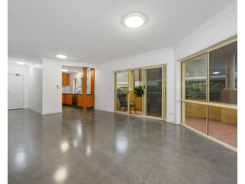 1/23 Stephens Street, Burleigh Heads QLD 4220