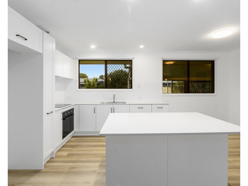 12 Dotterel Drive, Burleigh Waters QLD 4220