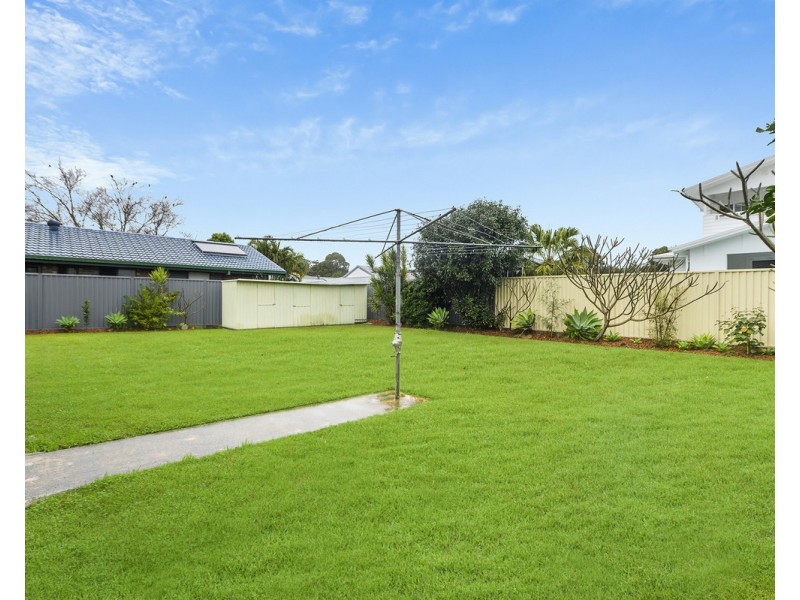 12 Dotterel Drive, Burleigh Waters QLD 4220