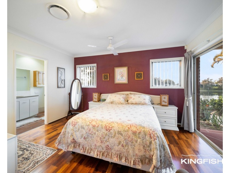 25 Gardendale Crescent, Burleigh Waters QLD 4220