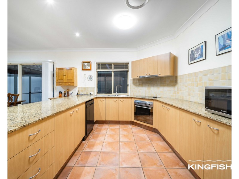 25 Gardendale Crescent, Burleigh Waters QLD 4220