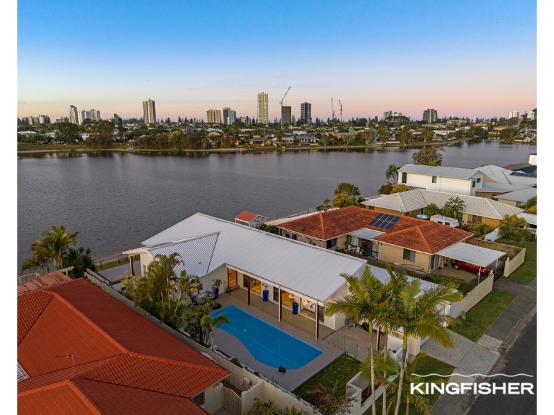 210 Acanthus Avenue, Burleigh Waters QLD 4220