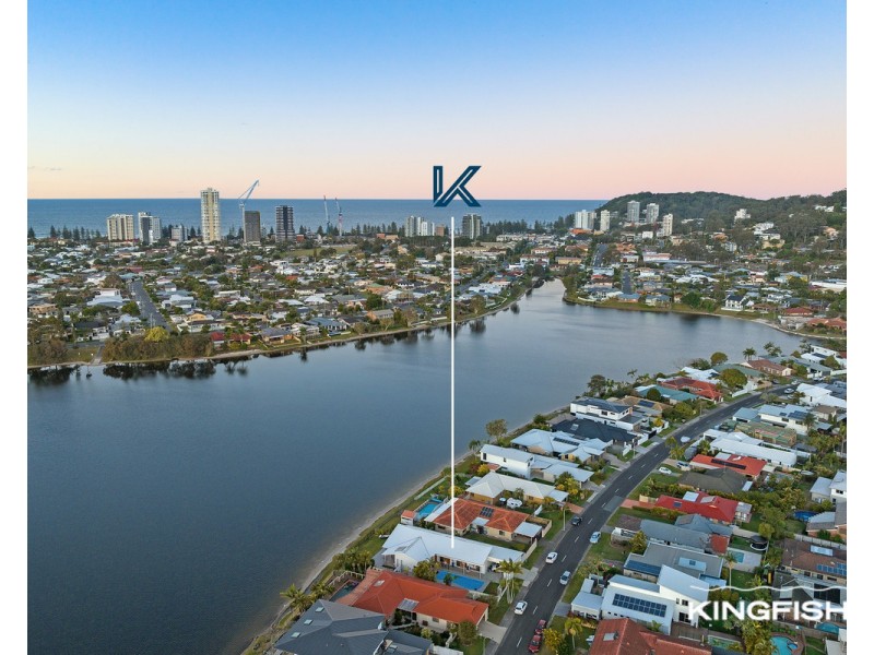 210 Acanthus Avenue, Burleigh Waters QLD 4220