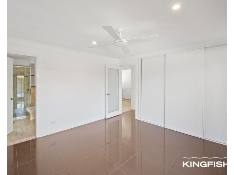 14 Swift Place, Burleigh Waters QLD 4220