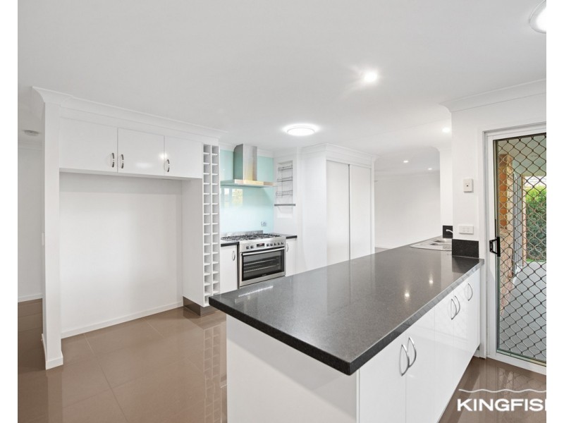14 Swift Place, Burleigh Waters QLD 4220