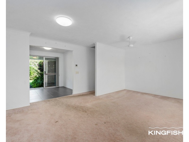 12 Dabchick Drive, Burleigh Waters QLD 4220