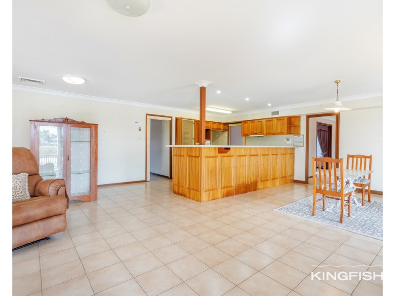 39 Kingfisher Crescent, Burleigh Waters QLD 4220