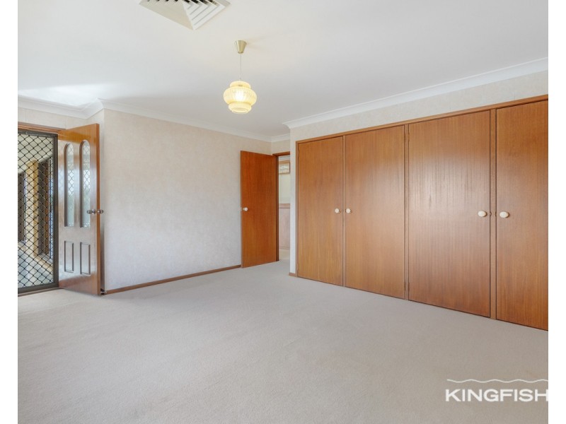 39 Kingfisher Crescent, Burleigh Waters QLD 4220