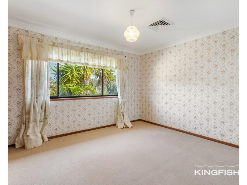 39 Kingfisher Crescent, Burleigh Waters QLD 4220
