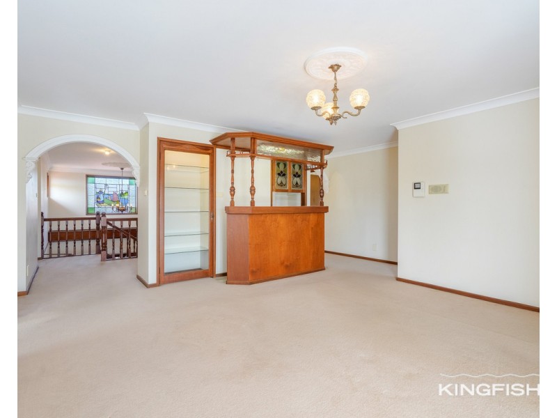 39 Kingfisher Crescent, Burleigh Waters QLD 4220