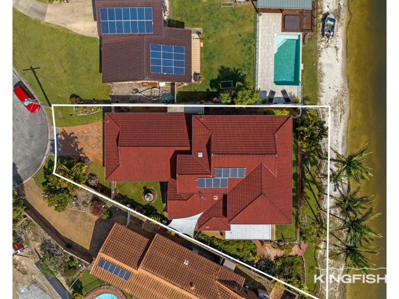 39 Kingfisher Crescent, Burleigh Waters QLD 4220