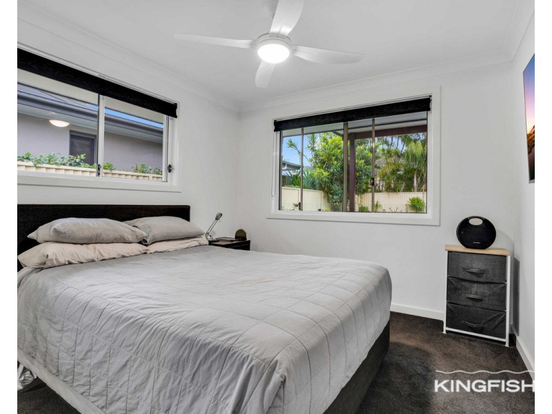 28 Kingfisher Crescent, Burleigh Waters QLD 4220
