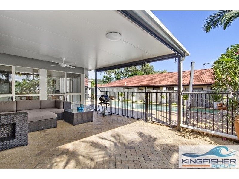 4 Spindrift Street, Burleigh Waters QLD 4220