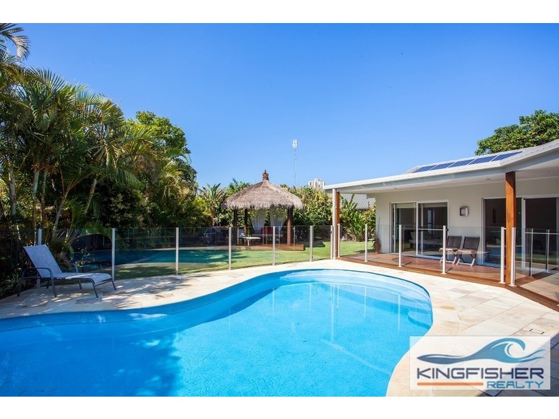 4 Coleto Crescent, Burleigh Waters QLD 4220