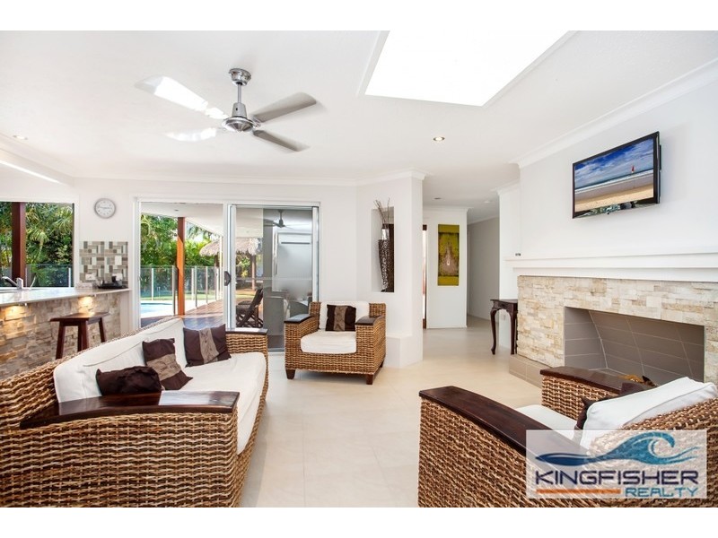 4 Coleto Crescent, Burleigh Waters QLD 4220