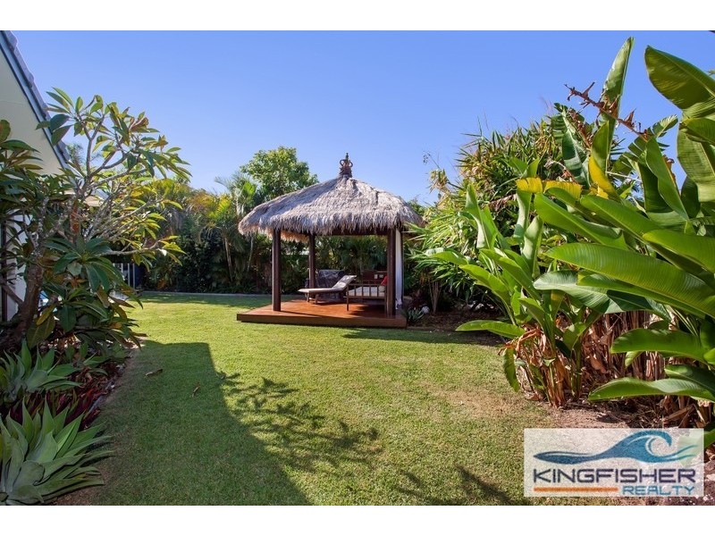 4 Coleto Crescent, Burleigh Waters QLD 4220